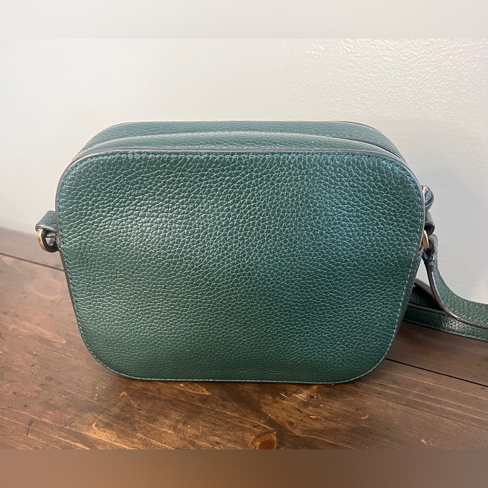 Tory Burch McGraw Camera Bag In Green - Picture 2 of 6